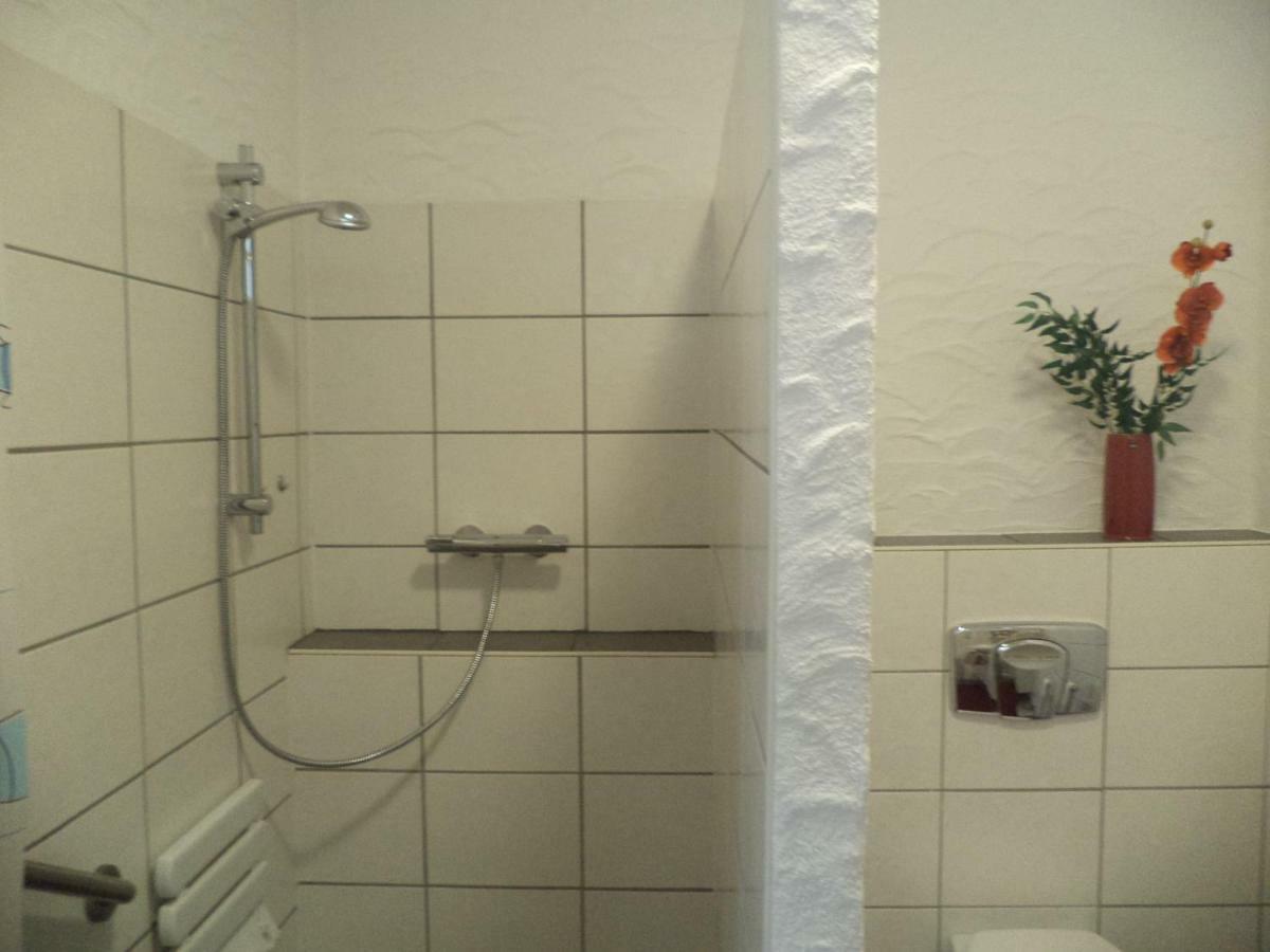 Ferienappartment Mit Schlafzimmer Farschweiler Extérieur photo